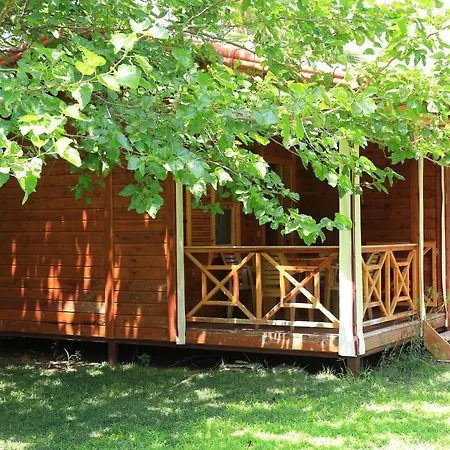 بيت للعطل Tunays Pansiyon *