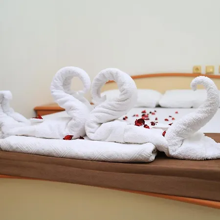 Tunays Pansiyon * Çıralı