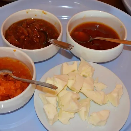 Tunays Pansiyon بيت للعطل