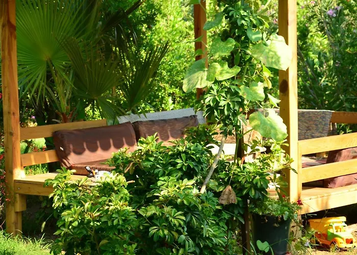 Tunays Pansiyon Çıralı