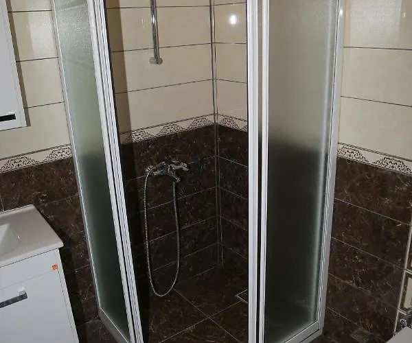 Tunays Pansiyon * Çıralı