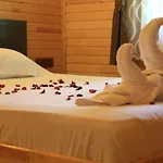 بيت للعطل Tunays Pansiyon *