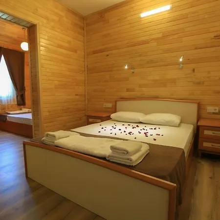Tunays Pansiyon Case de vacanță